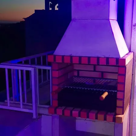 Ocean View Skyline ‚hakuna Matata' Apartment