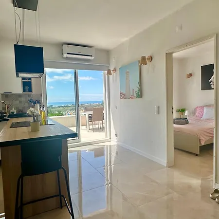 Ocean View Skyline ‚hakuna Matata' Apartment
