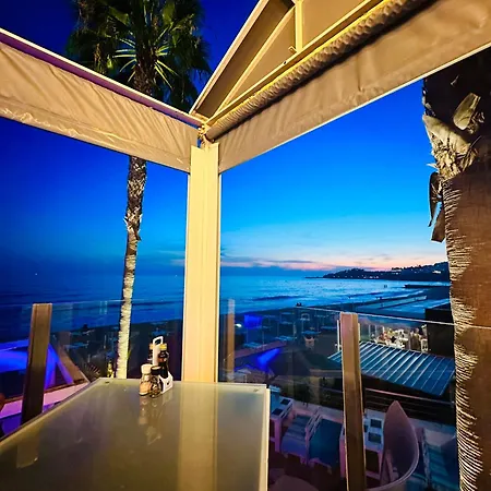 Daire Ocean View Skyline ‚hakuna Matata'