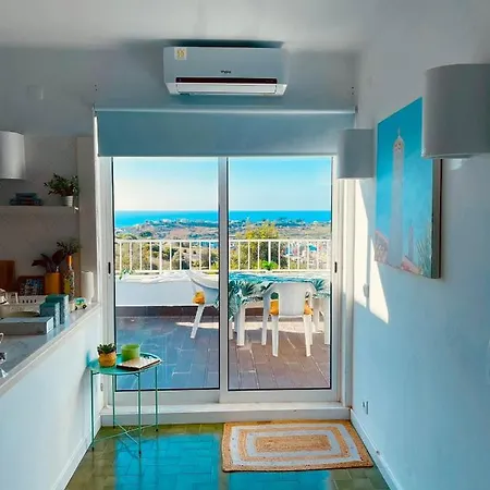 Ocean View Skyline ‚hakuna Matata' Apartment